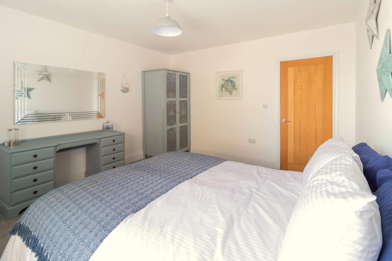 Lovely 2- Bedroom Apartment With Stunning Sea Views رذينج المظهر الخارجي الصورة